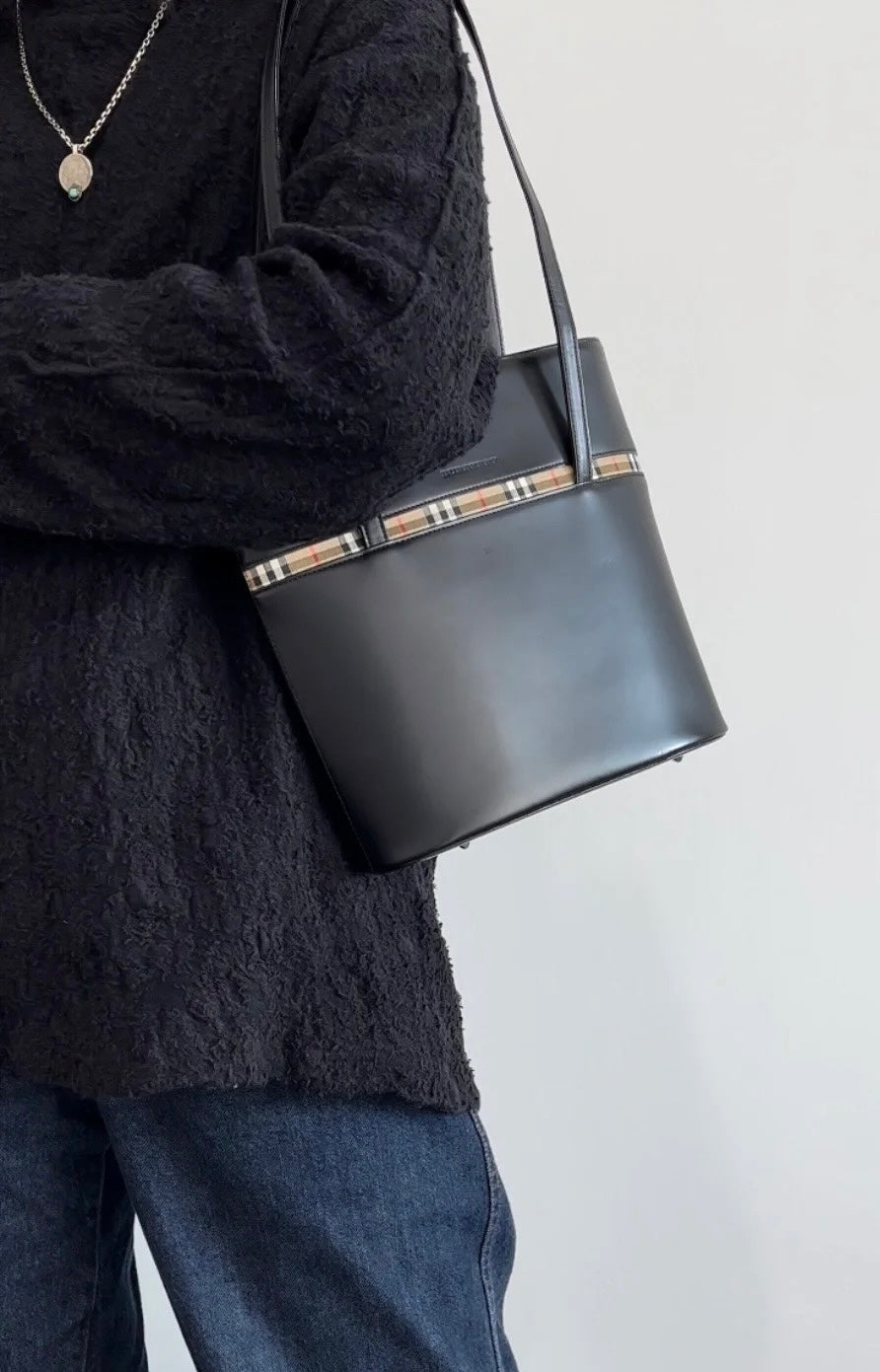 Burberry Bucket Bag [Pre-Owned]