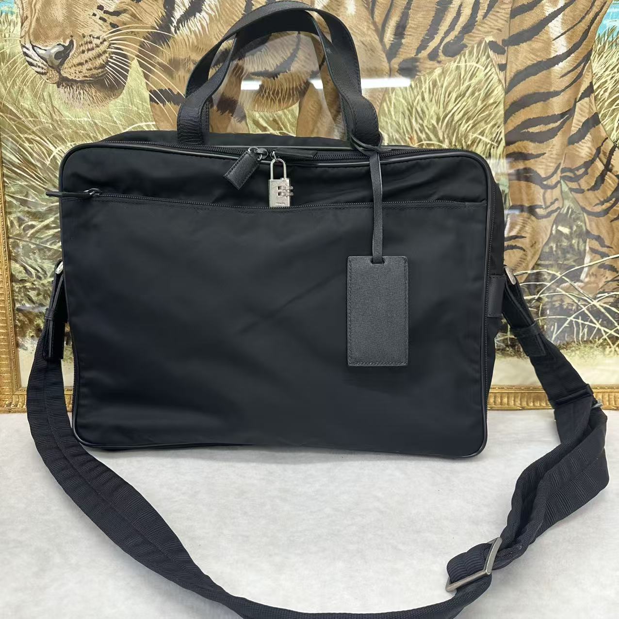 Prada 手提包（二手）