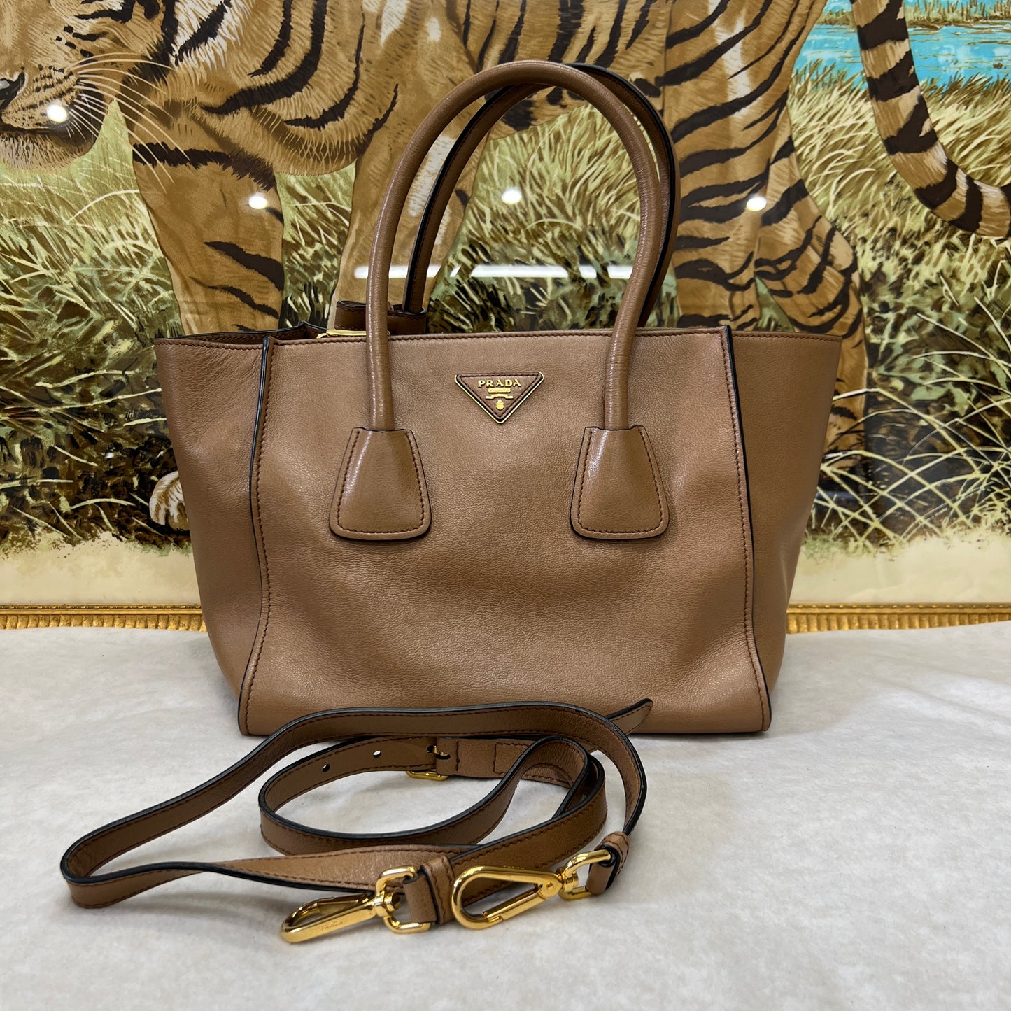 プラダ ハンドバッグ【中古】