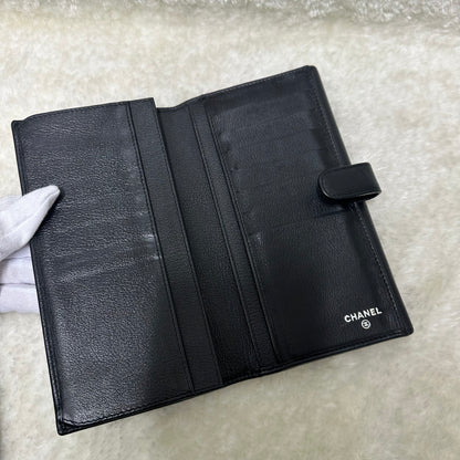 CHANEL Black & Silver Camellia Long Wallet [Pre-Owned]