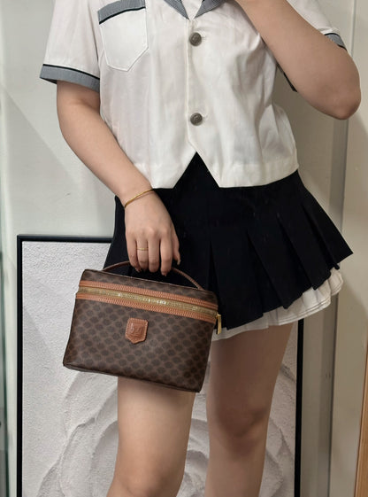 セリーヌ ブラウン モノグラム バッグ【中古】