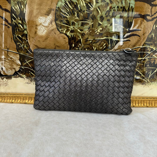 Bottega Veneta Classic Woven Clutch Bag [Pre-Owned]