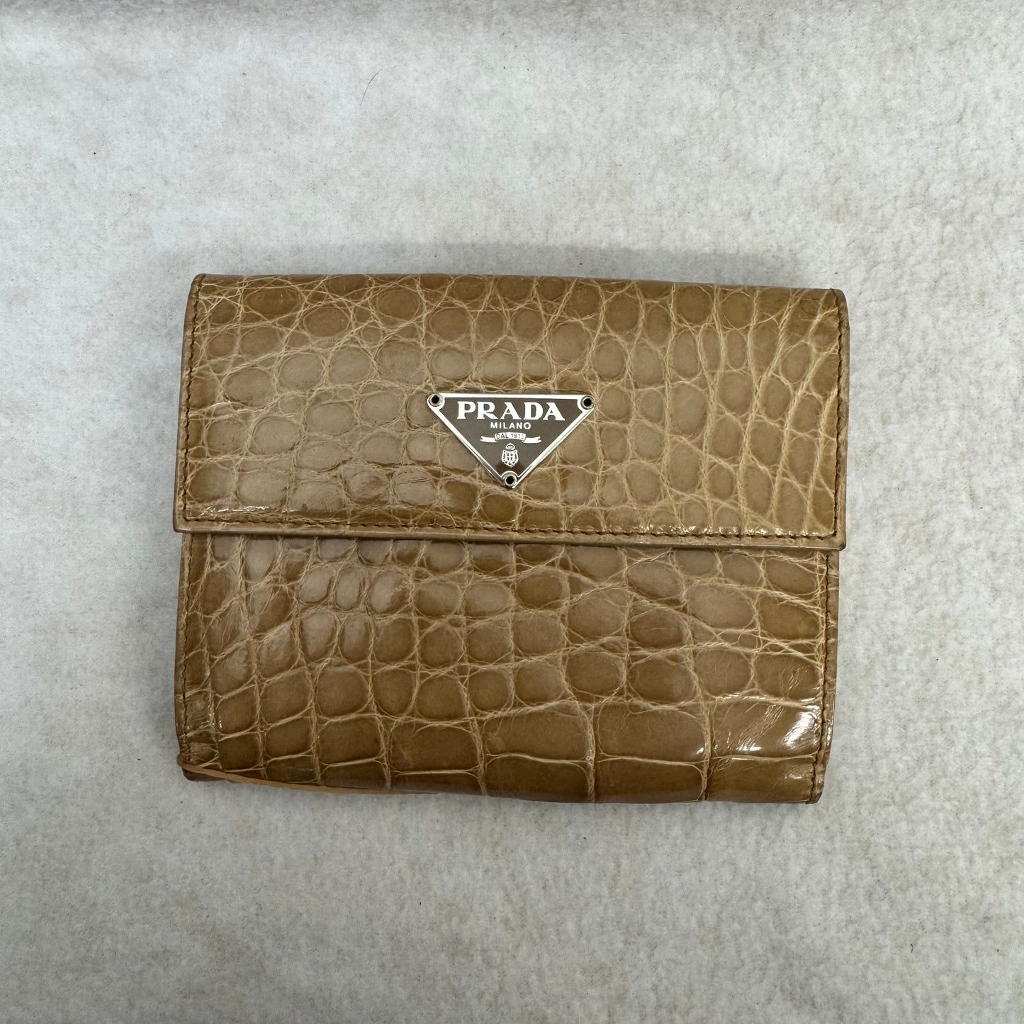 プラダ 財布【中古】