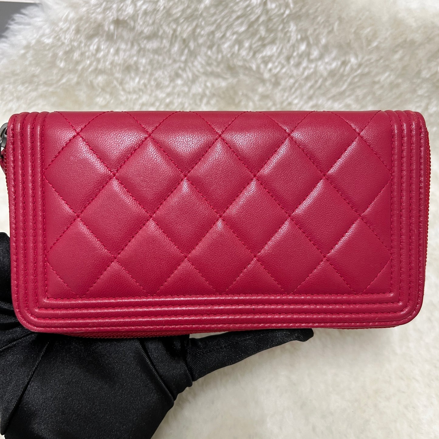 CHANEL Le Boy Wallet [Pre-Owned]