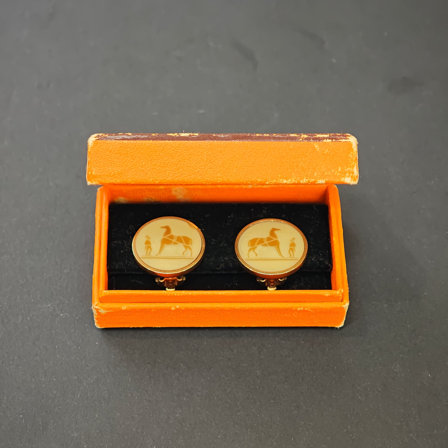 エルメス シェルモチーフ クリップオンイヤリング【中古】