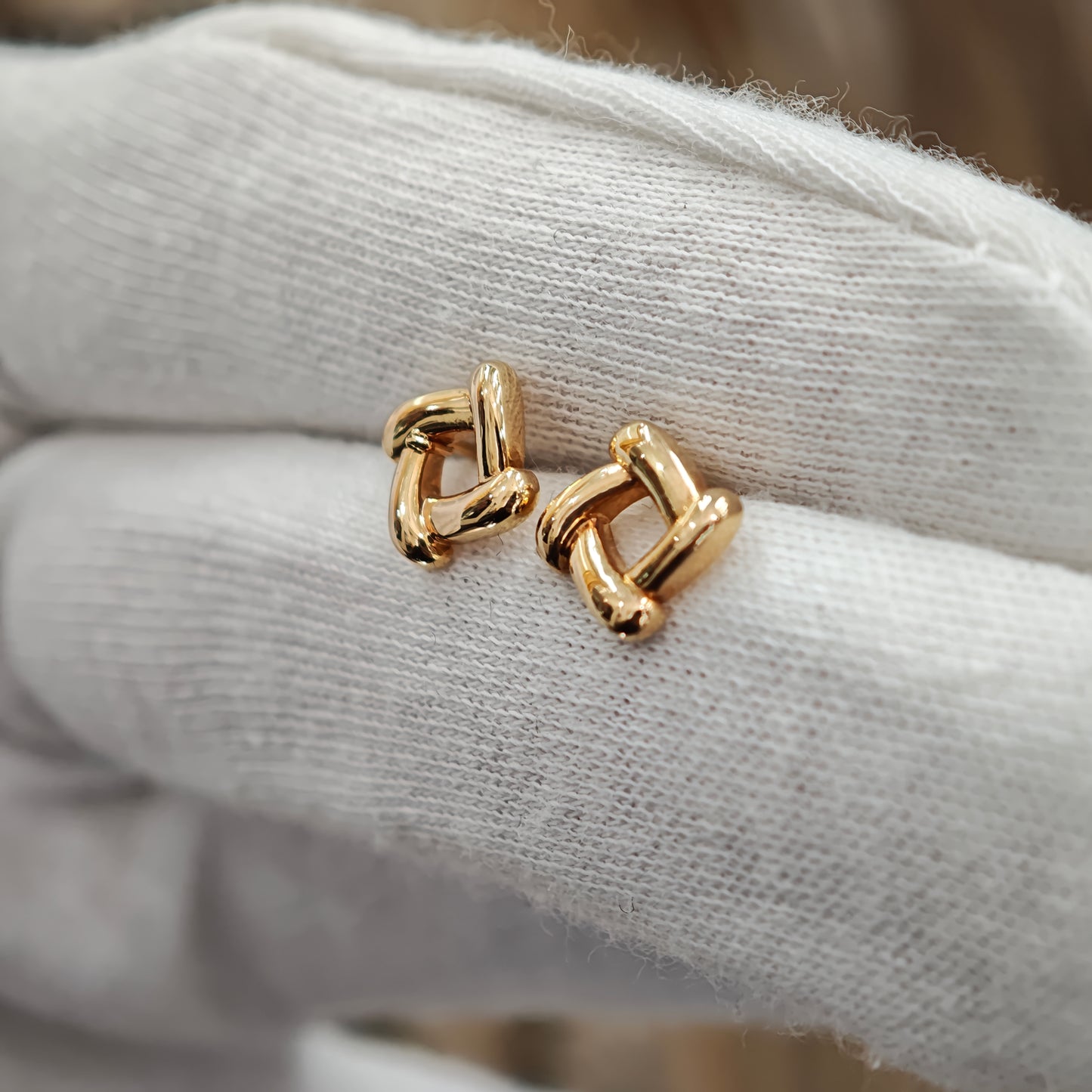 18K Yellow Gold Stud Earrings [Brand New]
