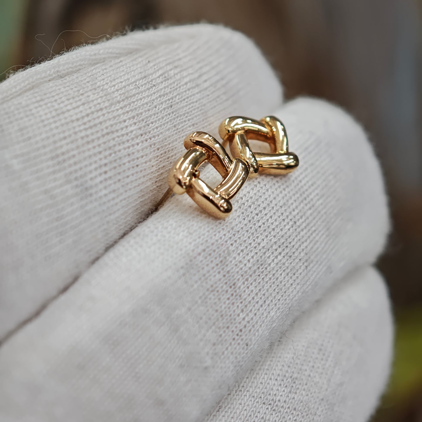 18K Yellow Gold Stud Earrings [Brand New]