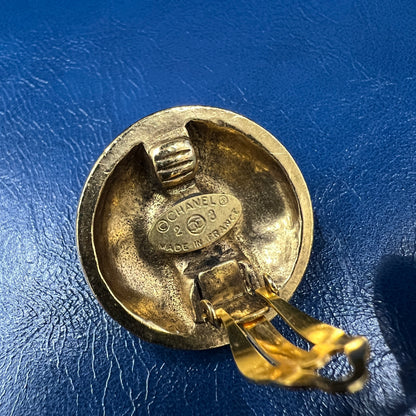 CHANEL Gold Round Buckle Clip-On Earrings [Pre-Owned]