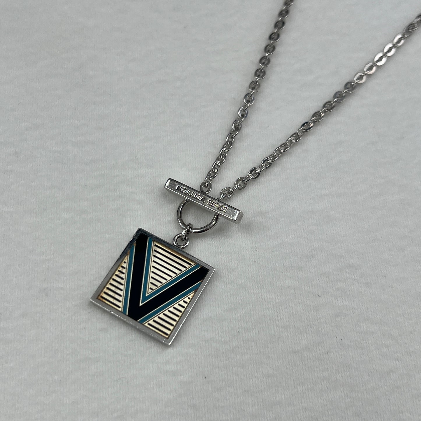 LV Silver VLogo Necklace [Pre-Owned]