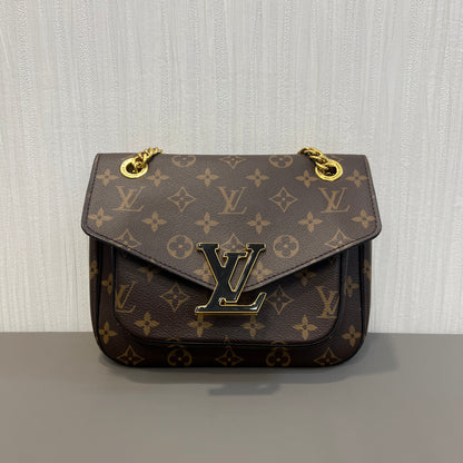 LV Passy Bag [Pre-Owned]