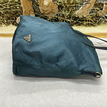 Prada尼龙托特包（二手） 