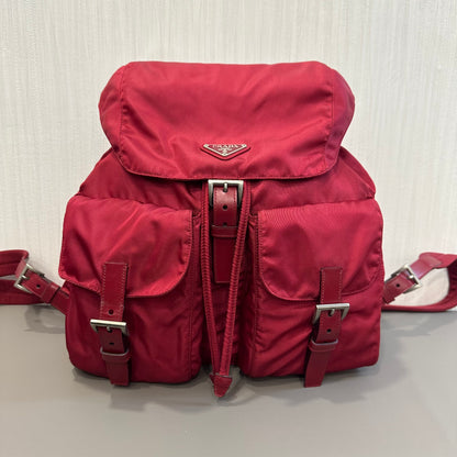 PRADA レッド ナイロン バックパック【中古】