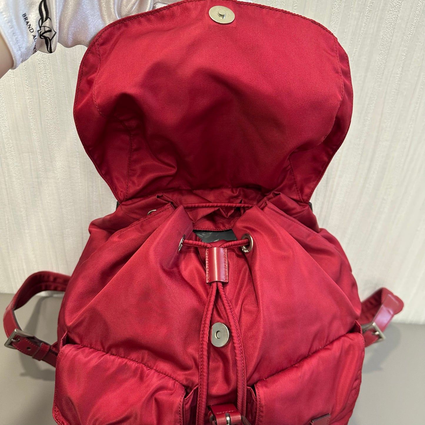PRADA レッド ナイロン バックパック【中古】