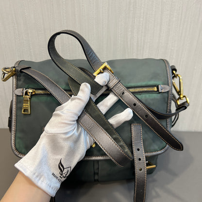 PRADA メッセンジャーショルダーバッグ【中古】