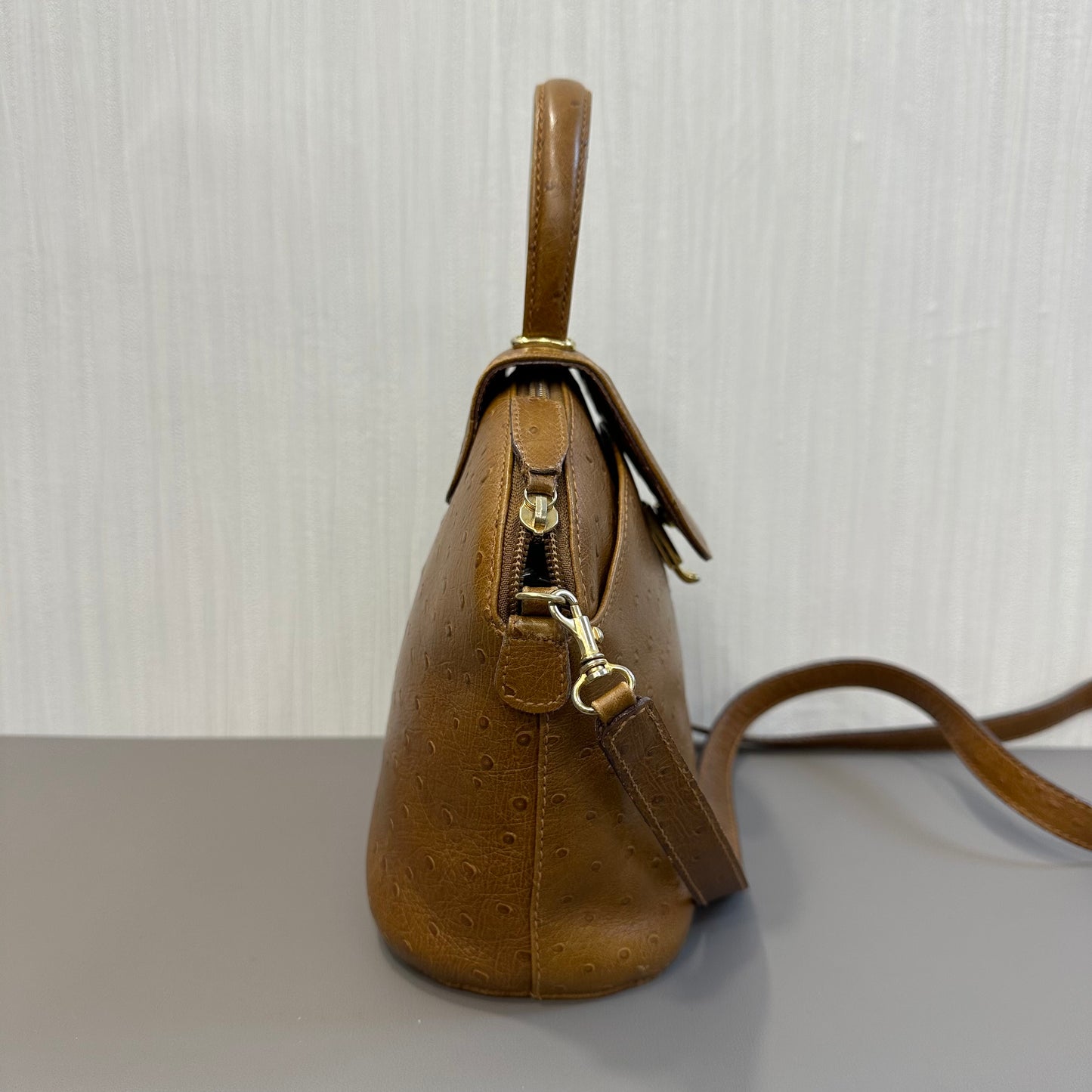 BALLY Caramel Ostrich Leather Shoulder Bag [Pre-Owned]