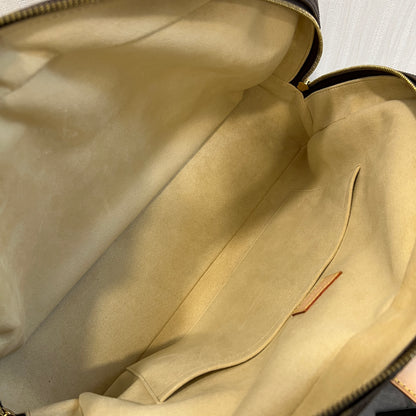 LV Monogram Manhattan Handbag [pre-owned]