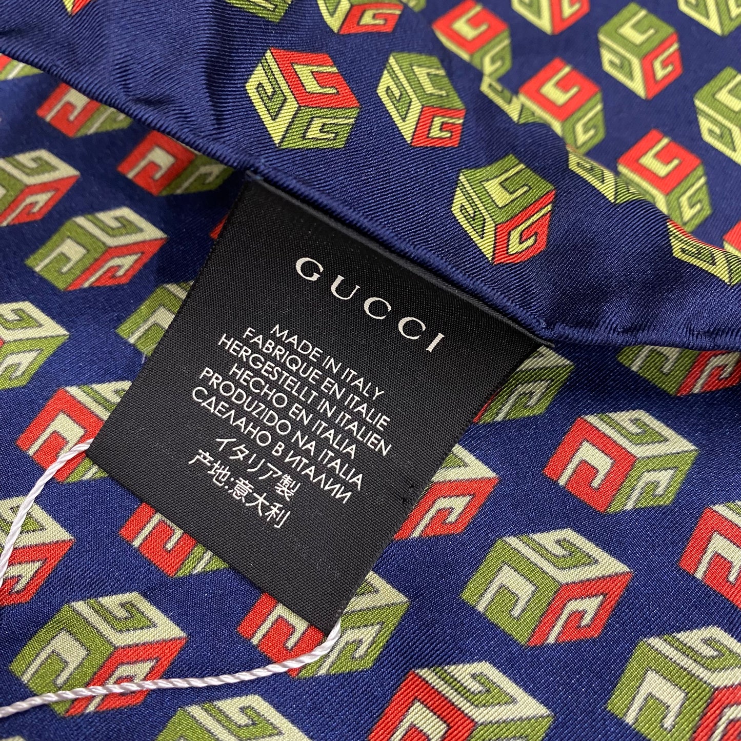 GUCCI シルクスカーフ【中古】
