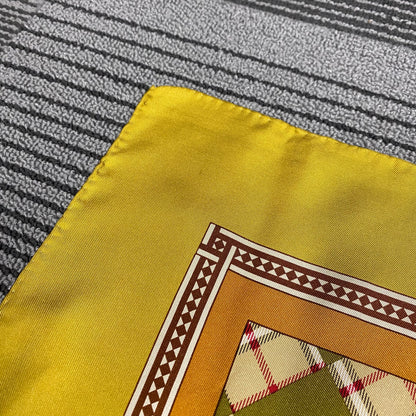 Burberry Scarf [Pre-Owned]