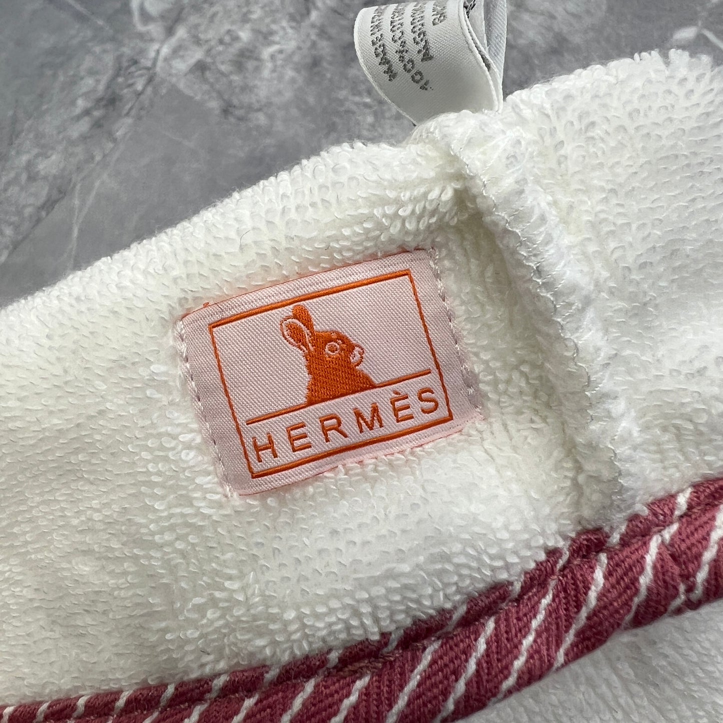 HERMÈS Bunny Exfoliating Bath Towel [Pre-Owned]