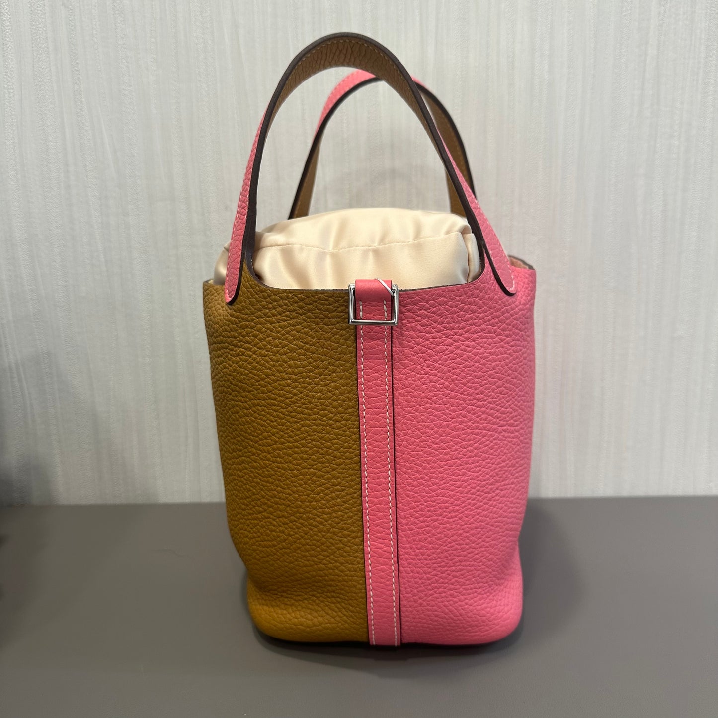 Hermès Picotin 18 with Silver Hardware [Pre-Owned]