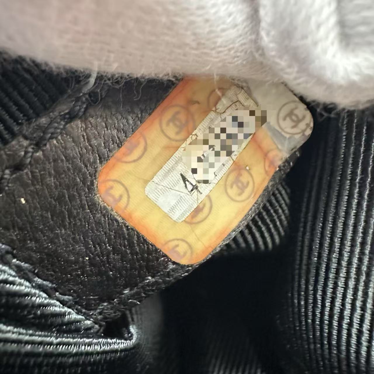 CHANEL キャビアレザー ショルダートート【中古】