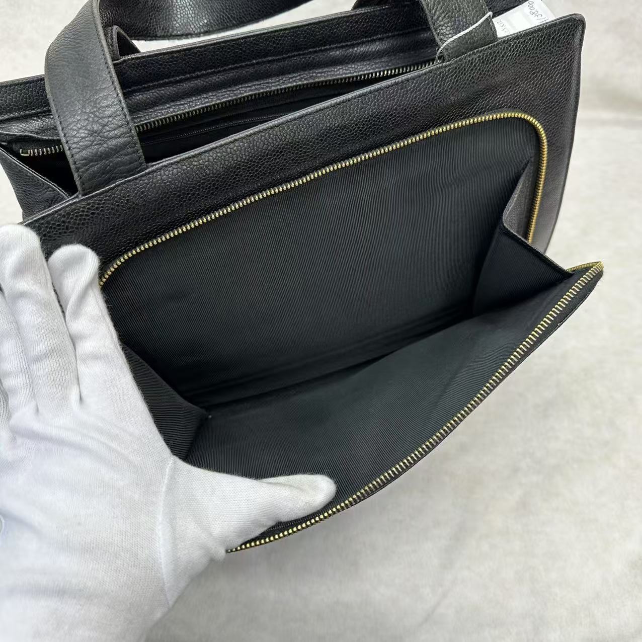 CHANEL キャビアレザー ショルダートート【中古】