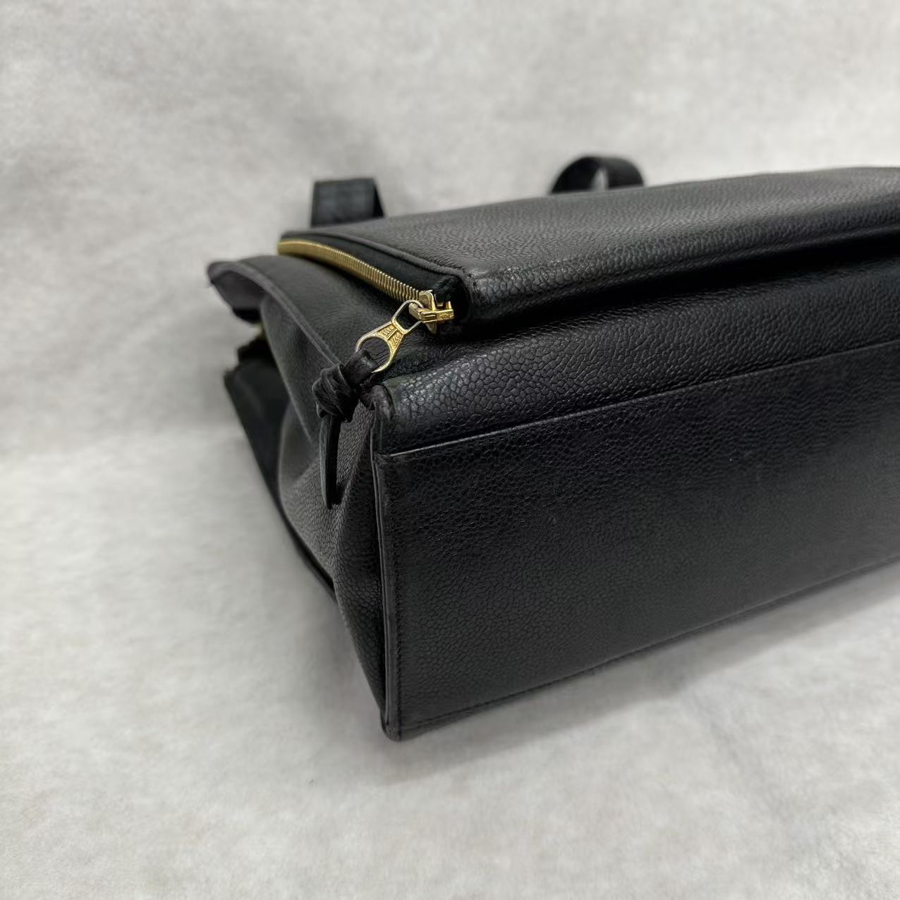 CHANEL キャビアレザー ショルダートート【中古】