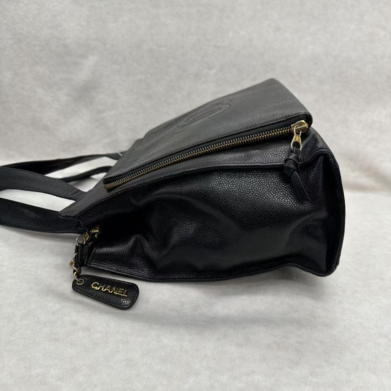 CHANEL キャビアレザー ショルダートート【中古】