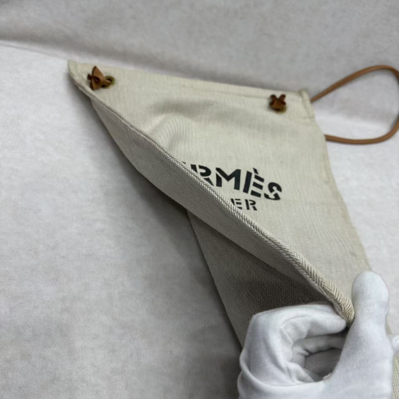Hermès Aline Canvas Bag [Pre-Owned]