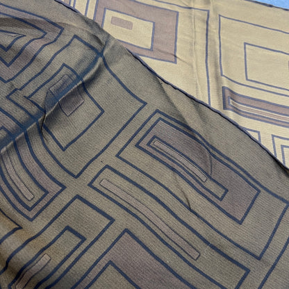 Gucci 100% Silk Scarf [Pre-Owned]