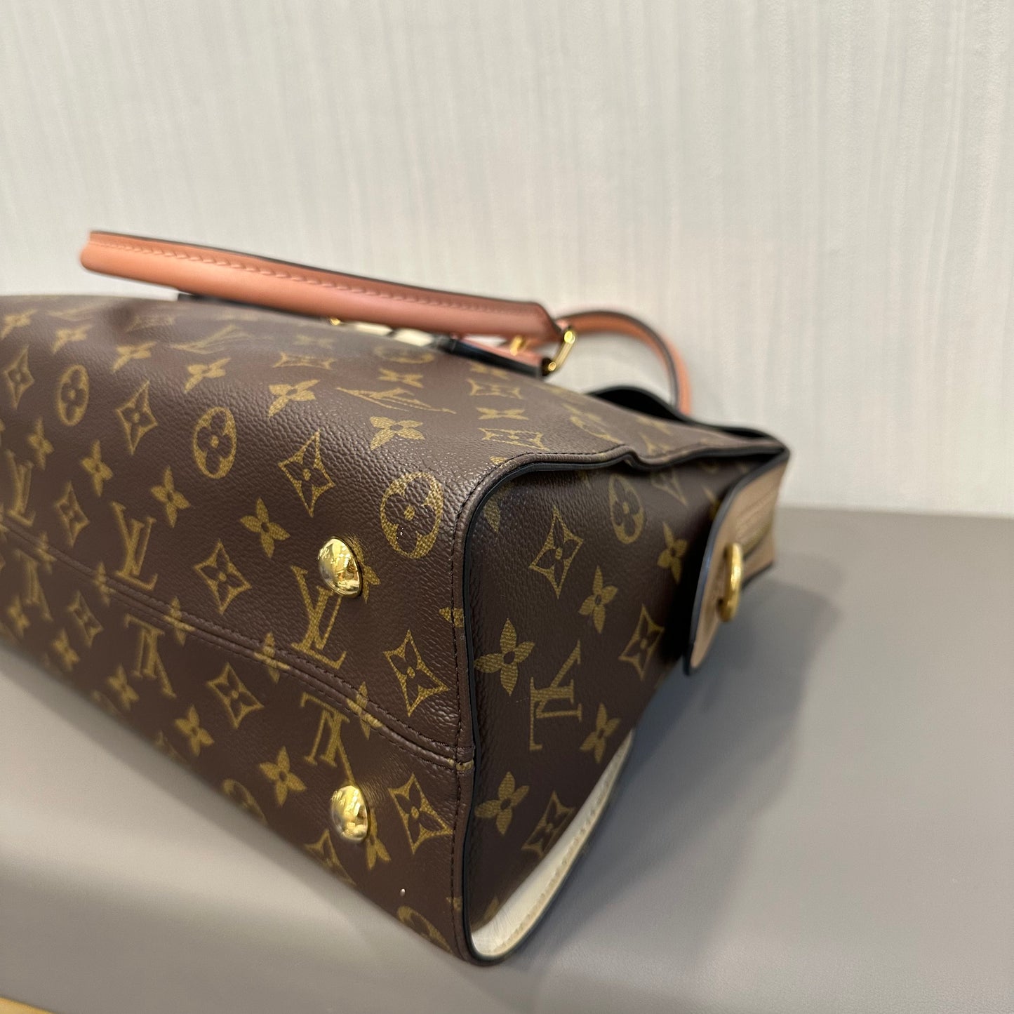 Louis Vuitton Tuileries Monogram Besace Tote Bag [Pre-Owned]