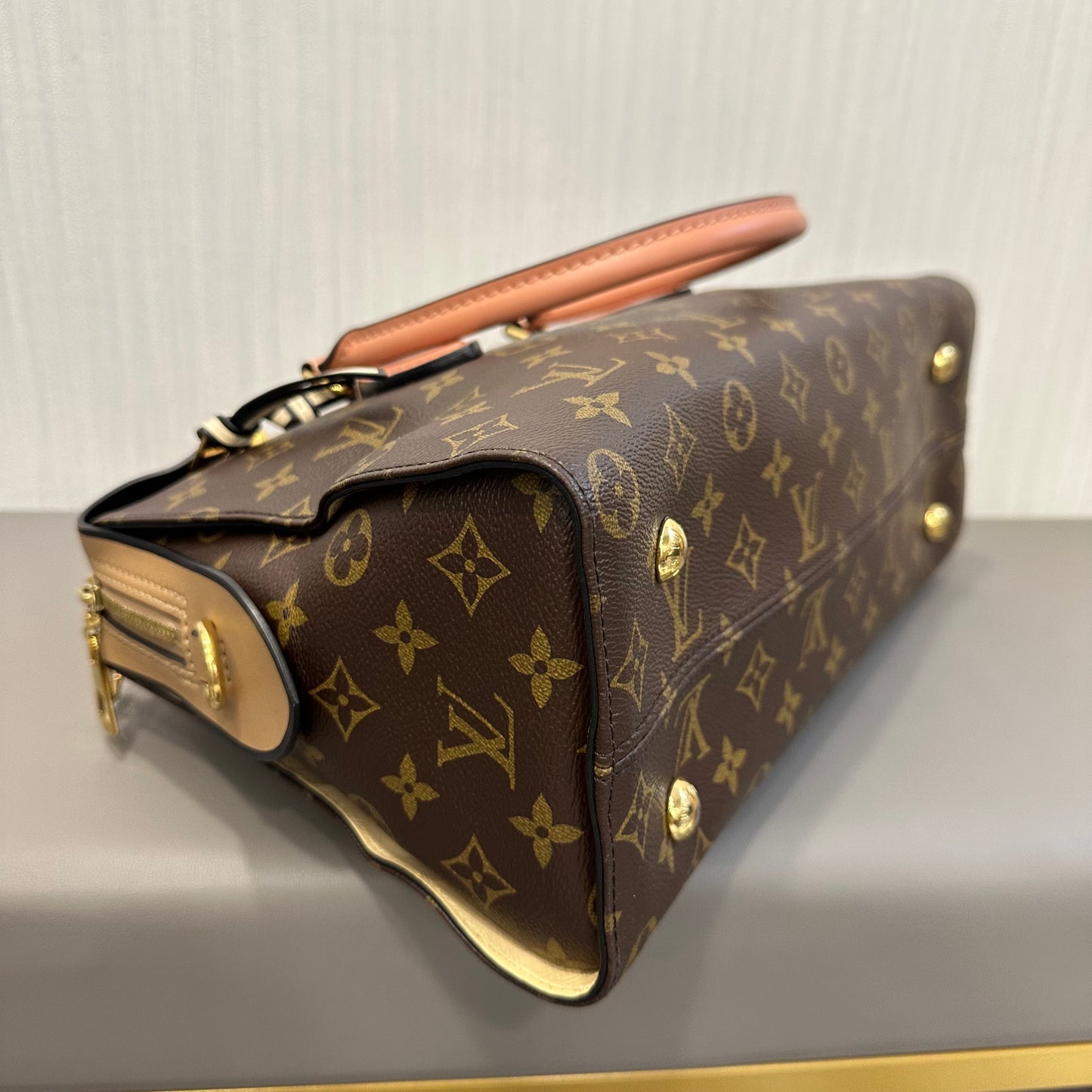 Louis Vuitton Tuileries Monogram Besace Tote Bag [Pre-Owned]
