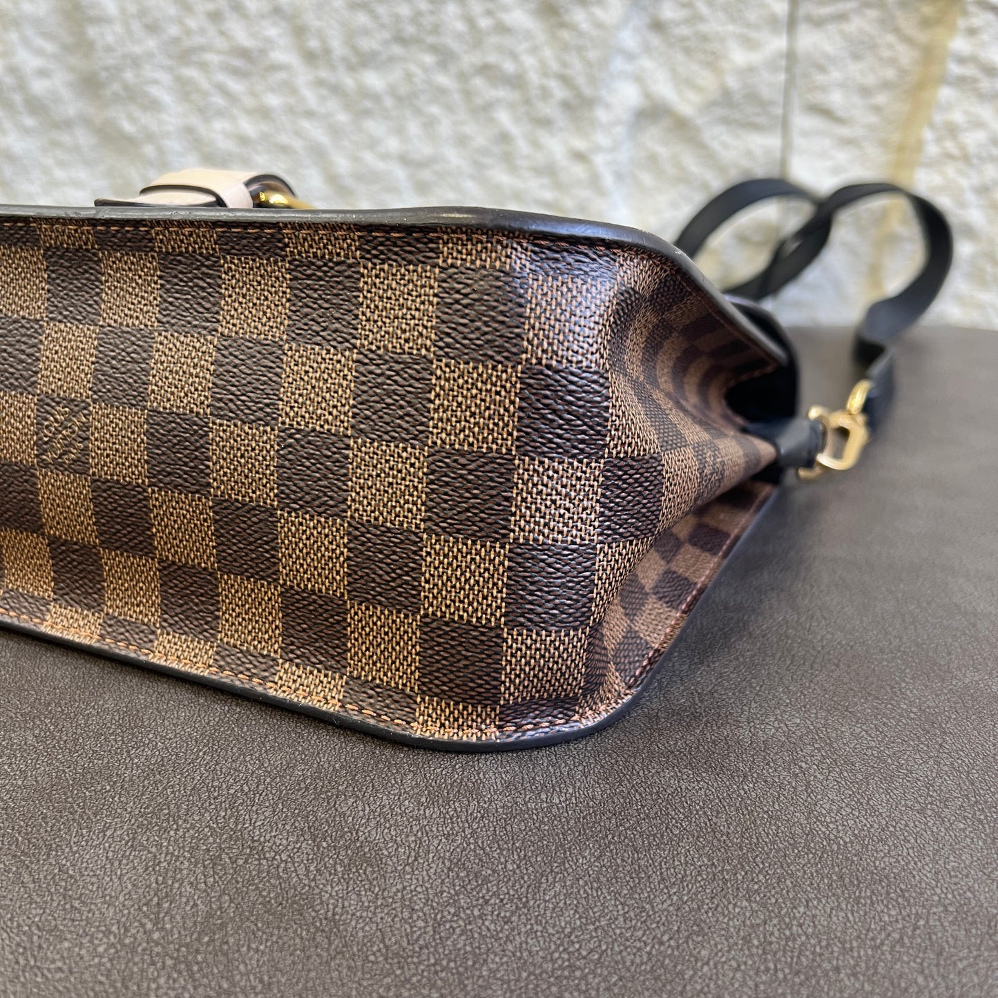 Louis Vuitton Damier Canvas Messenger Crossbody Bag [Pre-Owned]
