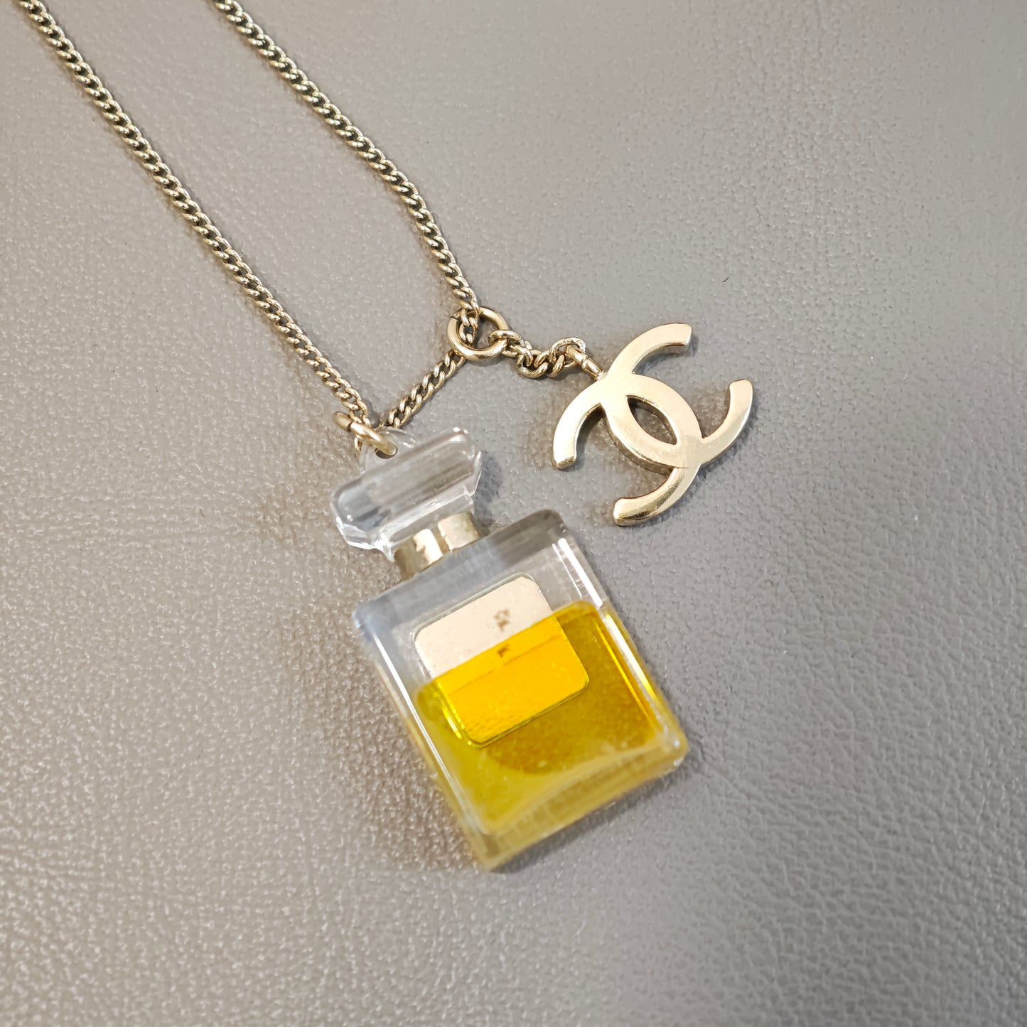 Chanel No.5 Perfume Bottle Necklace [Pre-Owned]