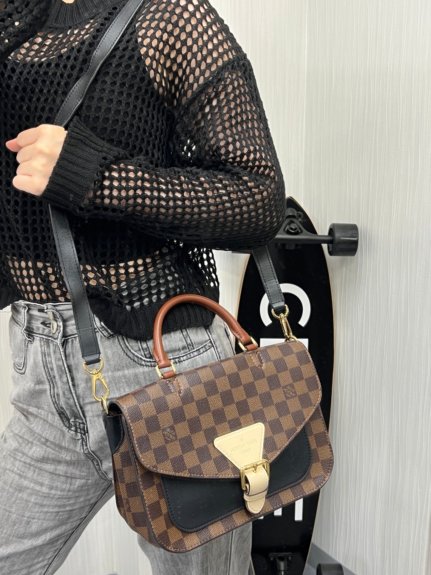 Louis Vuitton Damier Canvas Messenger Crossbody Bag [Pre-Owned]