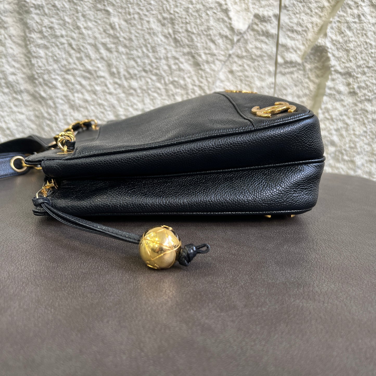 Chanel Caviar Gold-Tone Bag [Pre-Owned]