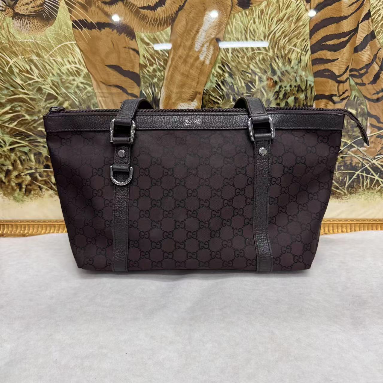 Gucci GG Supreme Tote Bag [Pre-Owned]