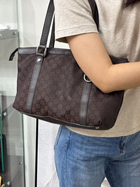 Gucci GG Supreme Tote Bag [Pre-Owned]
