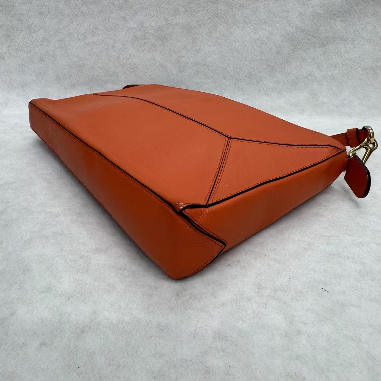 Loewe Puzzle Orange Shoulder Bag [Pre-Owned]