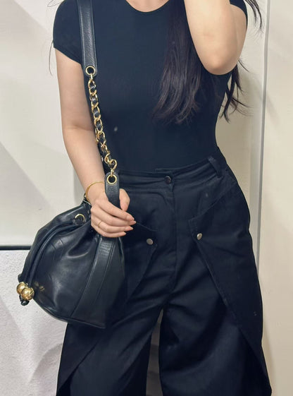 香奈儿黑色金色双球抽绳水桶单肩包 [二手]