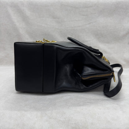 FENDI ブラック＆ゴールド レザー ボックスバッグ【中古】