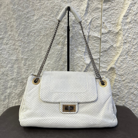CHANEL White Chain Bag [Pre-Owned]
