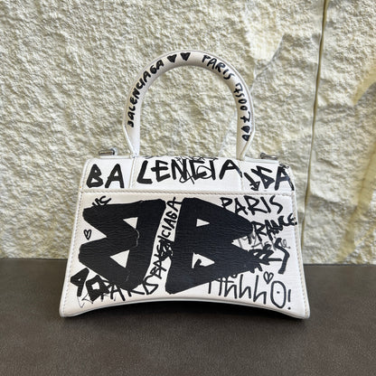 バレンシアガ グラフィティ アワーグラス バッグ【中古】