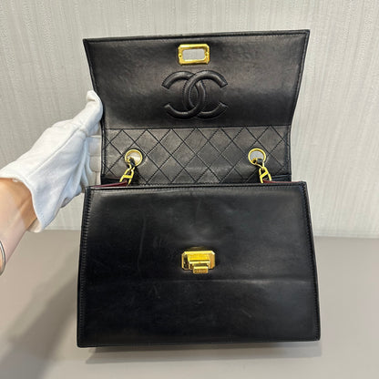 CHANEL Trapezoid Chain Bag [Pre-Owned]