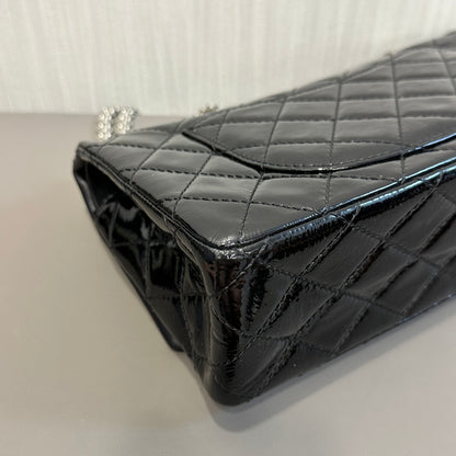 シャネル パテントレザー 2.55 シルバー チェーンバッグ【中古】