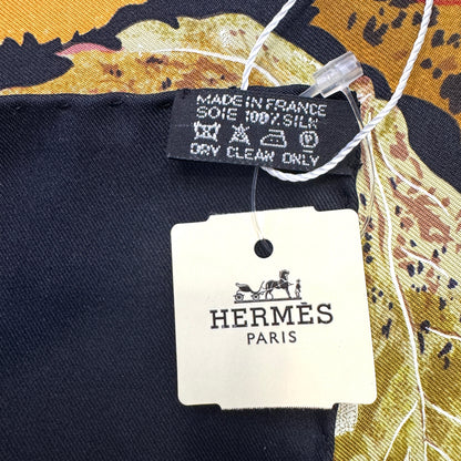 HERMÈS 90 "Whirling Leaves" Silk Scarf [Pre-Owned]