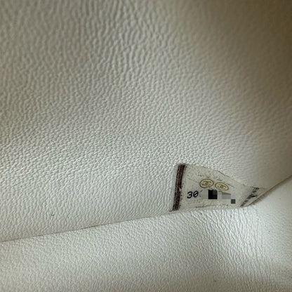 CHANEL Limited Edition White Tweed CF Bag [Pre-Owned]