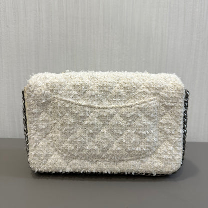 CHANEL Limited Edition White Tweed CF Bag [Pre-Owned]