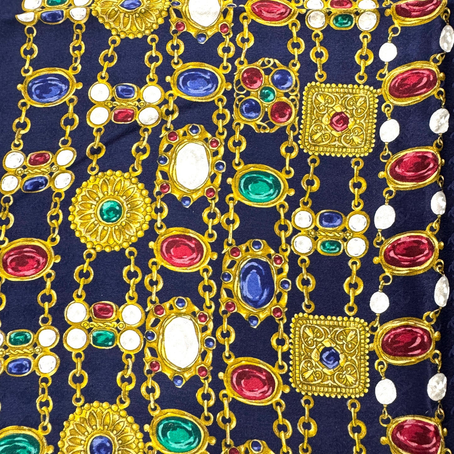 シャネル 90年代 ジェムストーン シルクスカーフ 【中古】