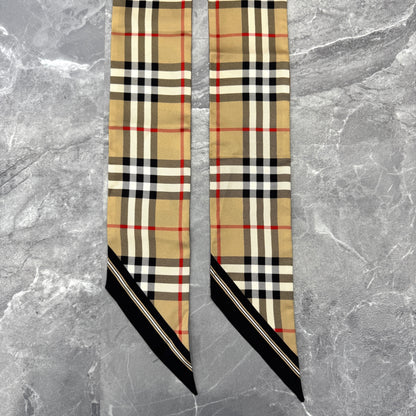 Burberry Scarf [Pre-Owned]